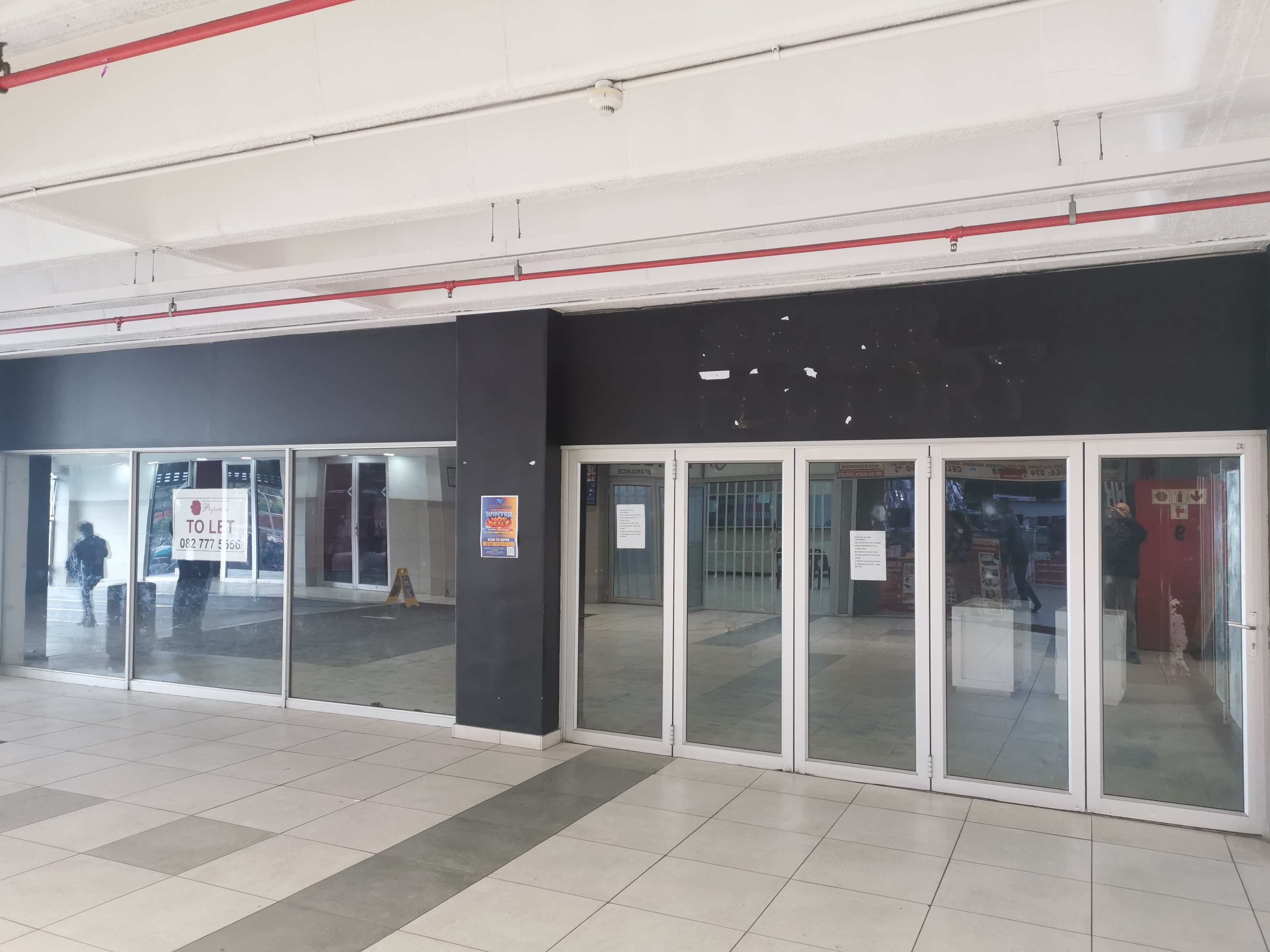 F102 — vacant shop at Station Plaza